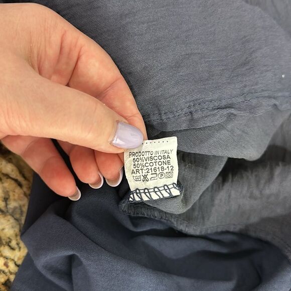 NT By Amati Mixed Media Foil Heart Long Sleeve V-neck Top In Navy One Size - Picture 5 of 7